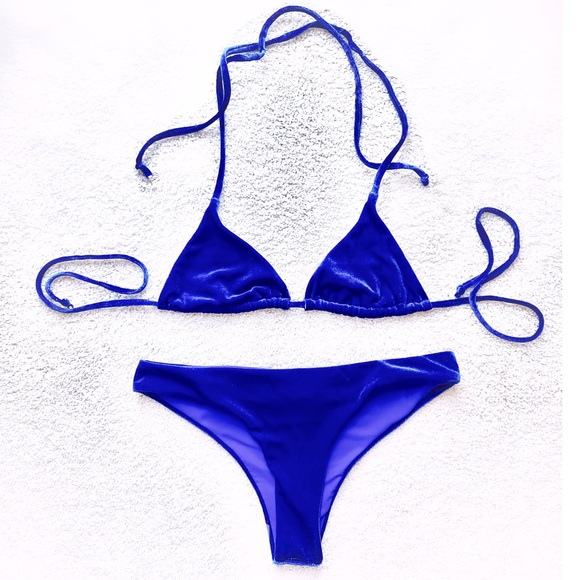 Bikini Set - Picture 1 of 4